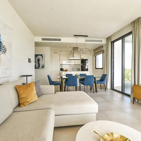 Vivi Homes - Olivera Pool, Sauna, Gym, Terrace & Sea View Apartment El Faro