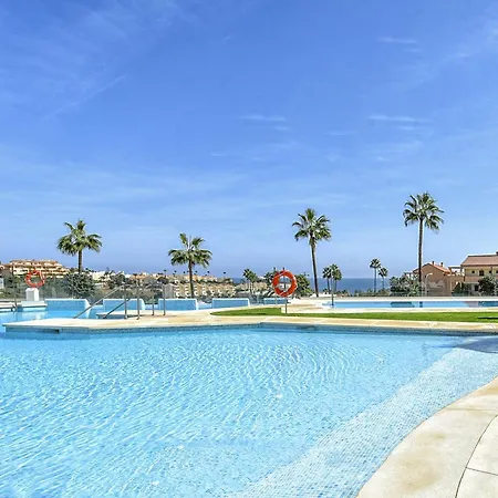 Vivi Homes - Olivera Pool, Sauna, Gym, Terrace & Sea View El Faro