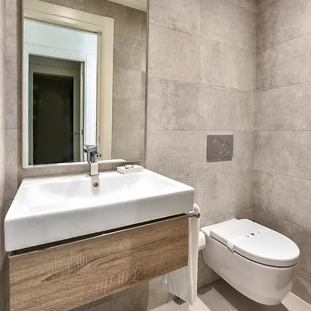 Apartamento Vivi Homes - Olivera Pool, Sauna, Gym, Terrace & Sea View