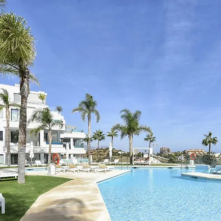 Vivi Homes - Olivera Pool, Sauna, Gym, Terrace & Sea View Apartamento El Faro